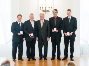 Bundespraesident Joachim Gauck: Verleihung des Silbernen Lorbeerblattes an die Medaillengewinner der Sommerspiele der Gehoerlosen (Deaflympics) in Sofia und World Games in Cali 2013.Bowling